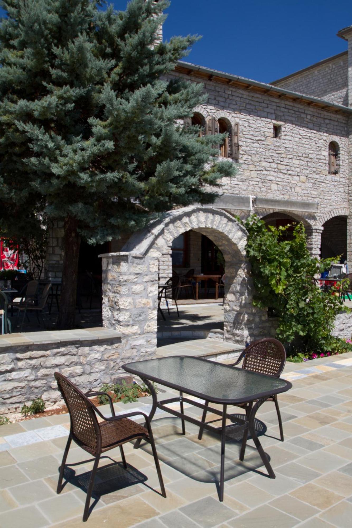 Hotel Monodendri Exterior photo
